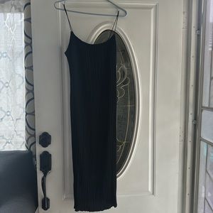 GOOD AMERICAN BRAND NEW BLACK DRESS.